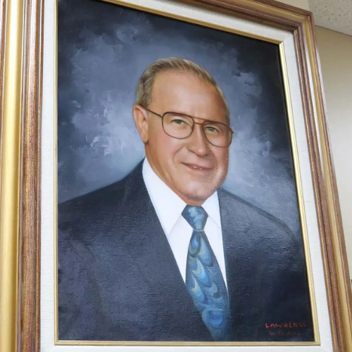 Larry - Thomas's Father